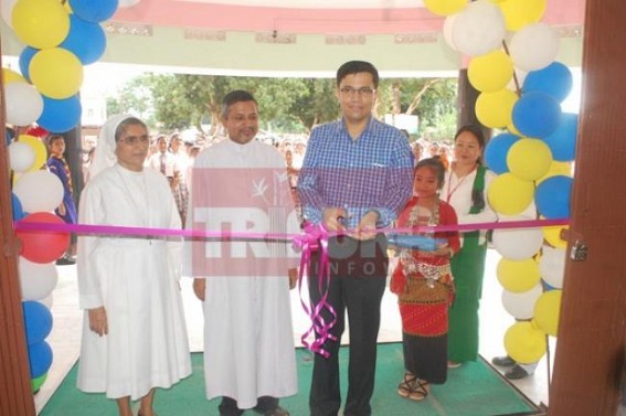 West SP inaugurates Auxilium School Exhibition West SP inaugurates Auxilium School Exhibition